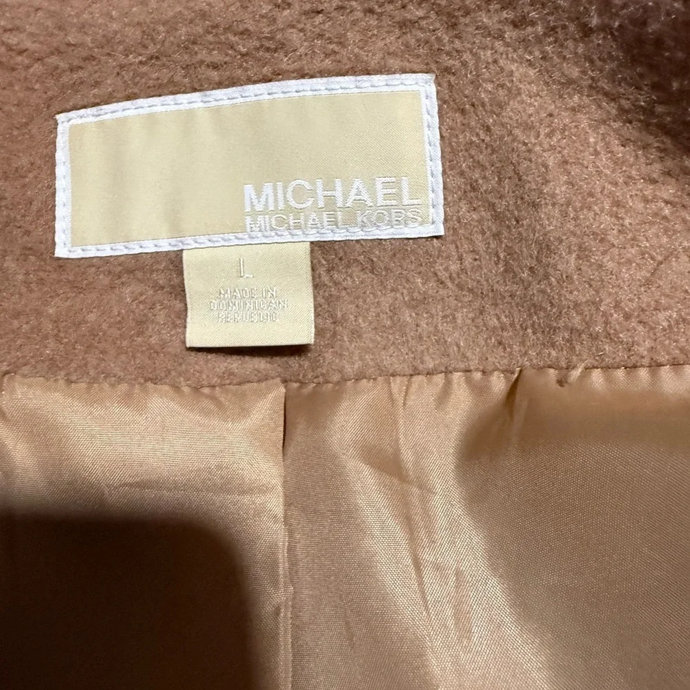 Michael Kors Camel Coat Wool Blend Classic Silhouette Lined Pockets Size Large